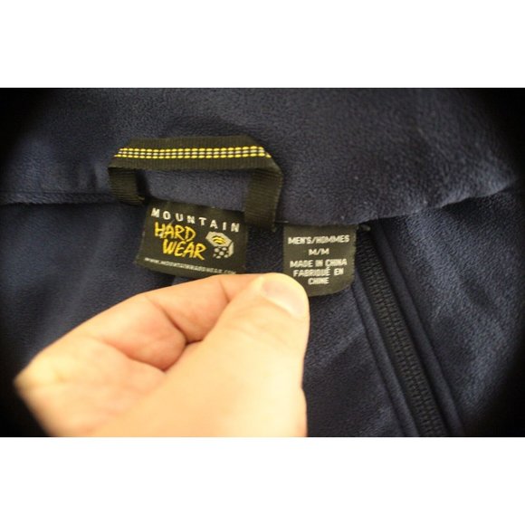 Mountain Hardwear Fleece Jacket - Size M - SMALL INTERIOR TEAR AND STAIN - Picture 7 of 8